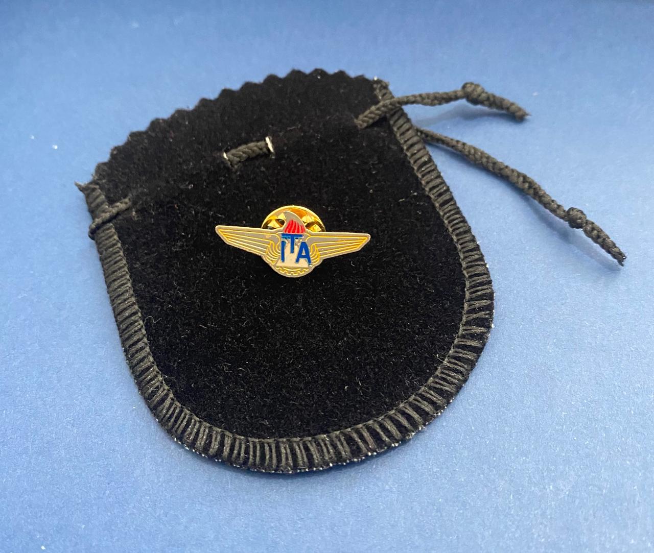 Broche Exclusivo do ITA